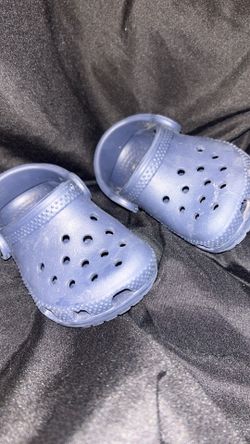 Toddler crocs
