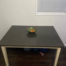 Dinning Table 