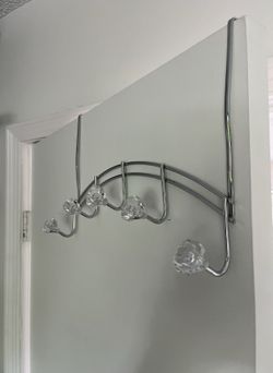 5 Hook Metal Rack