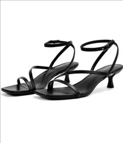 Womens Kitten Heels Sz 7.5