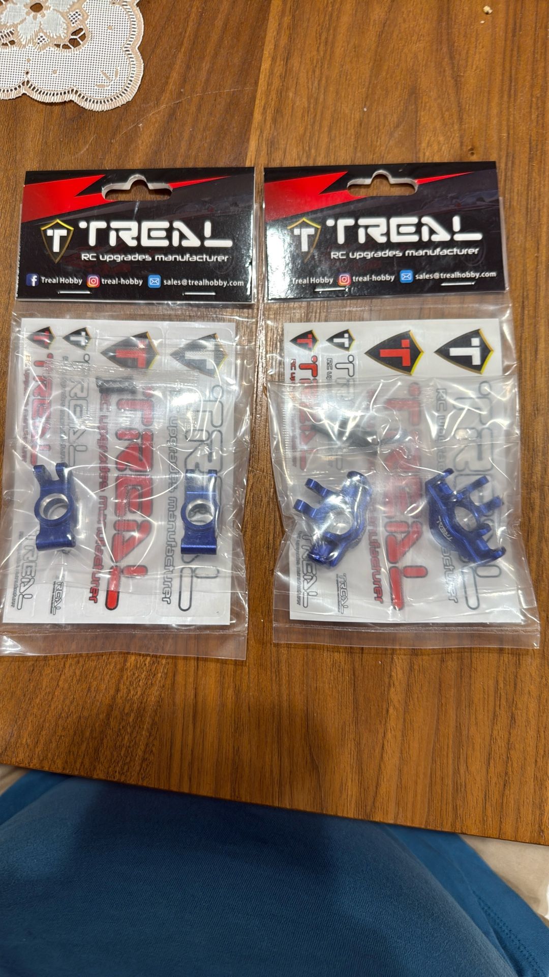 Treal Arrma Grom Front Knuckle And Read Hub