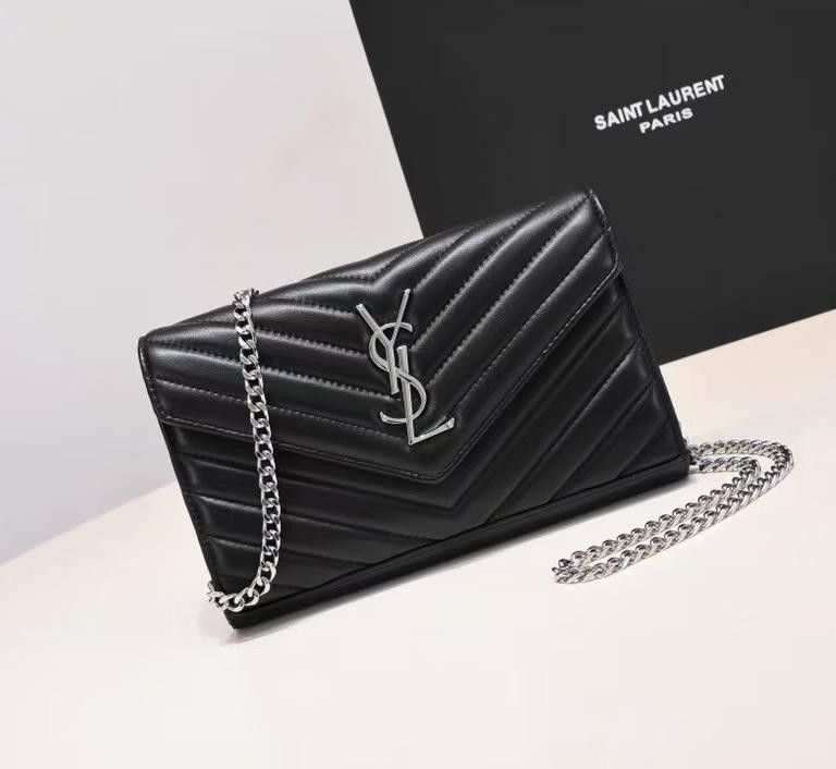 Timeless Chain Flap Purse
