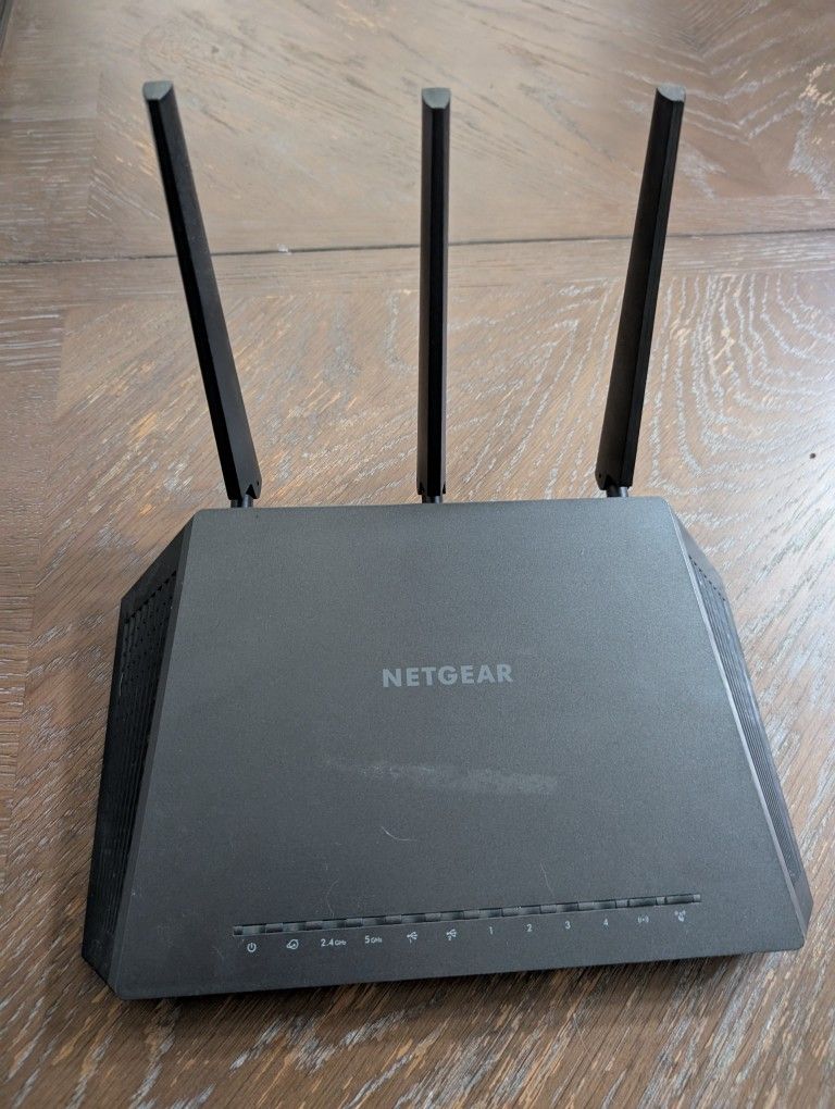 NETGEAR Nighthawk R7000 AC1900 Smart Wi-Fi Router