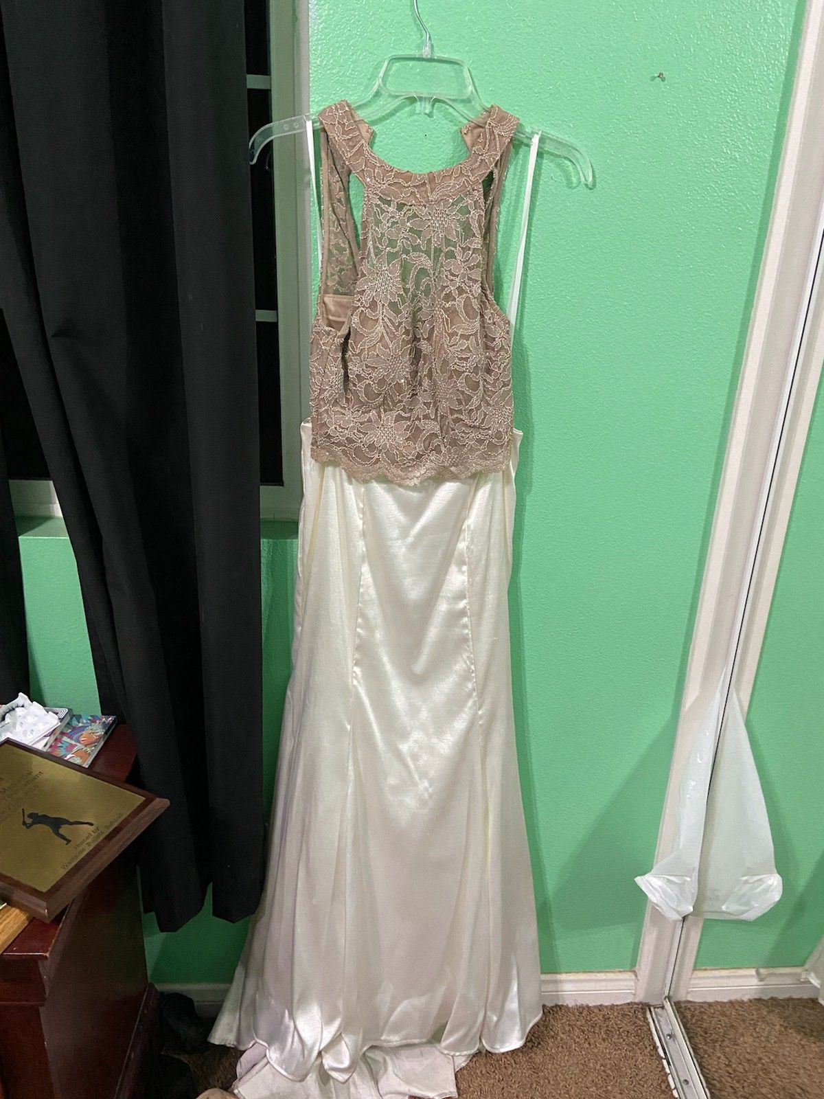 2 piece formal/ prom dress for Sale in Bakersfield, CA OfferUp