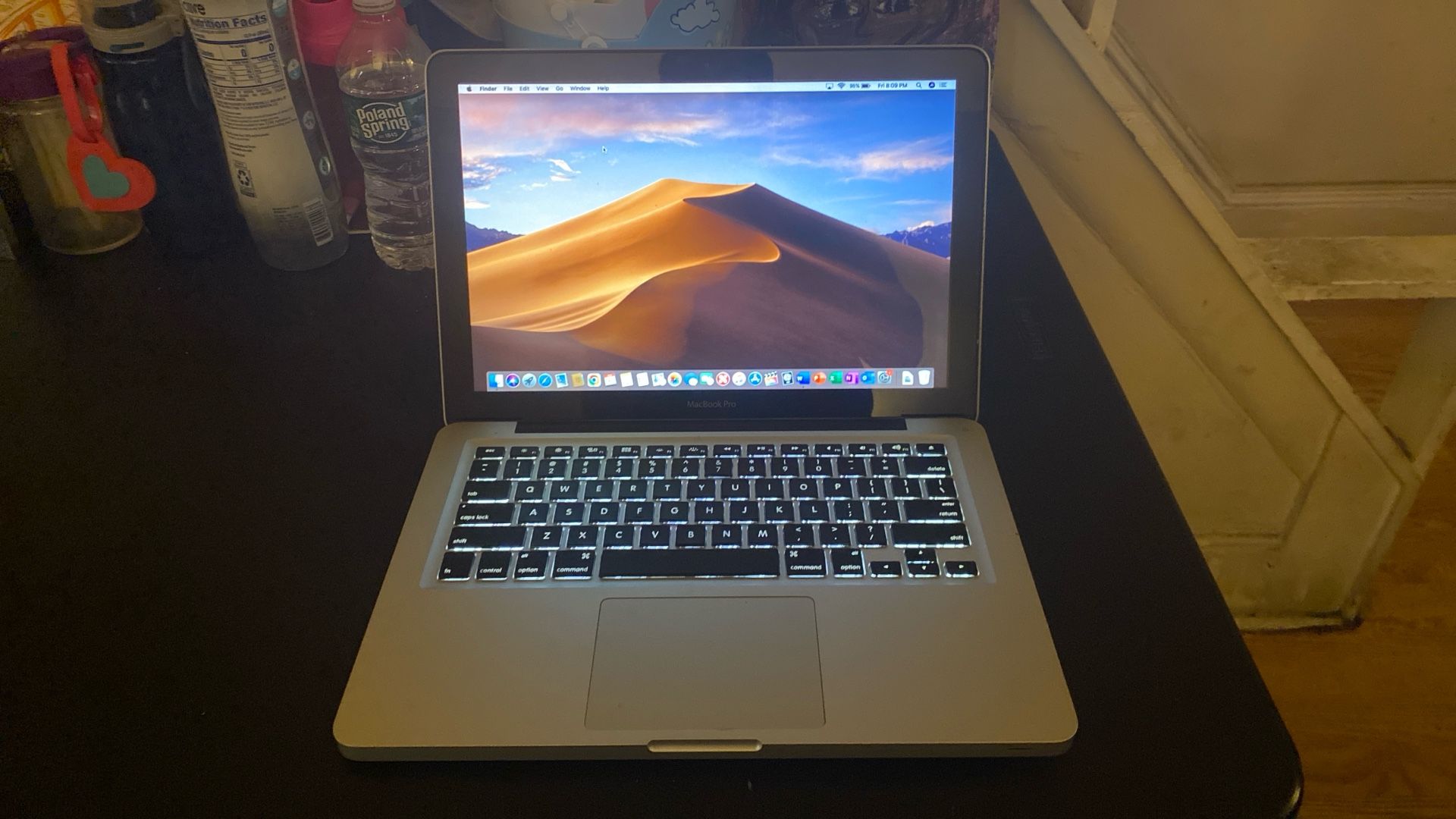 MacBook Pro 8 gb Ram 500 Drive i5