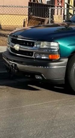 99-07ChevTahoe HeadnBumperLights