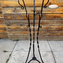 Iron wrought plant stand