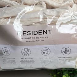 RESIDENT. WEIGHTED.  BLANKET.    48 X 72.  Colors. Crema 