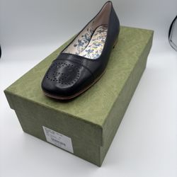 Gucci Flats 