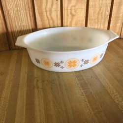 Vintage Style Pyrex Town And County Casserole Dish 2 1/2 Quart 