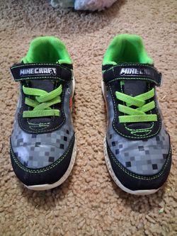 Minecraft light up sneakers size 12