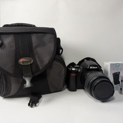Nikon D40 Bundle With Lens, Bag, And Memory Card