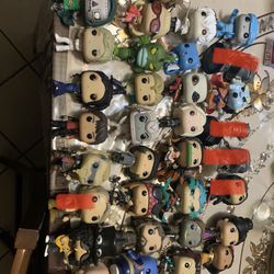 2 Dollar Funko Pops Oob 