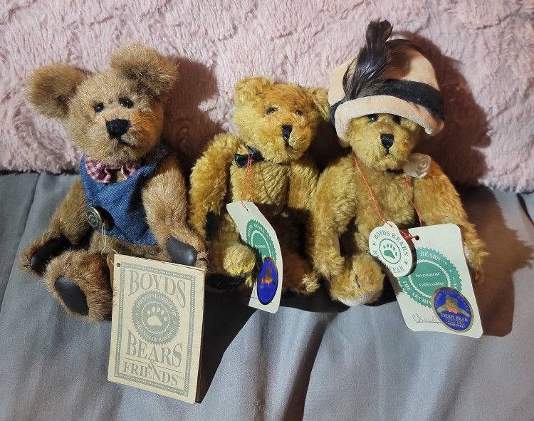 Smaller Boyd Bears 