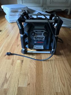 Bosch Power Box Radio / Subwoofer/ PB360D