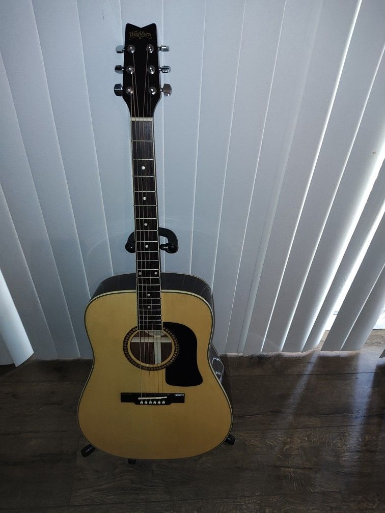 Washburn Guitar MINT CONDITION