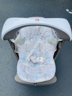 Fisher-Price Deluxe Take-Along Swing & Seat. 