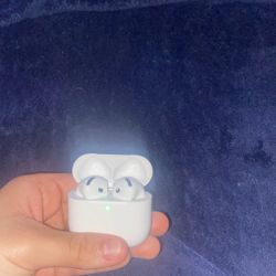 AirPods  Gen 4