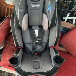 Graco convertible child car seat made on 02/24/ 2023