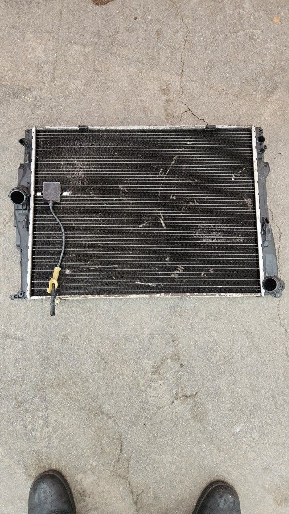 2007-2013 BMW OEM Engine Cooling Radiator For E82, E88, E90, E92, E93