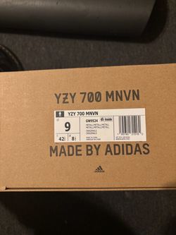 Yeezy 700 MNVN