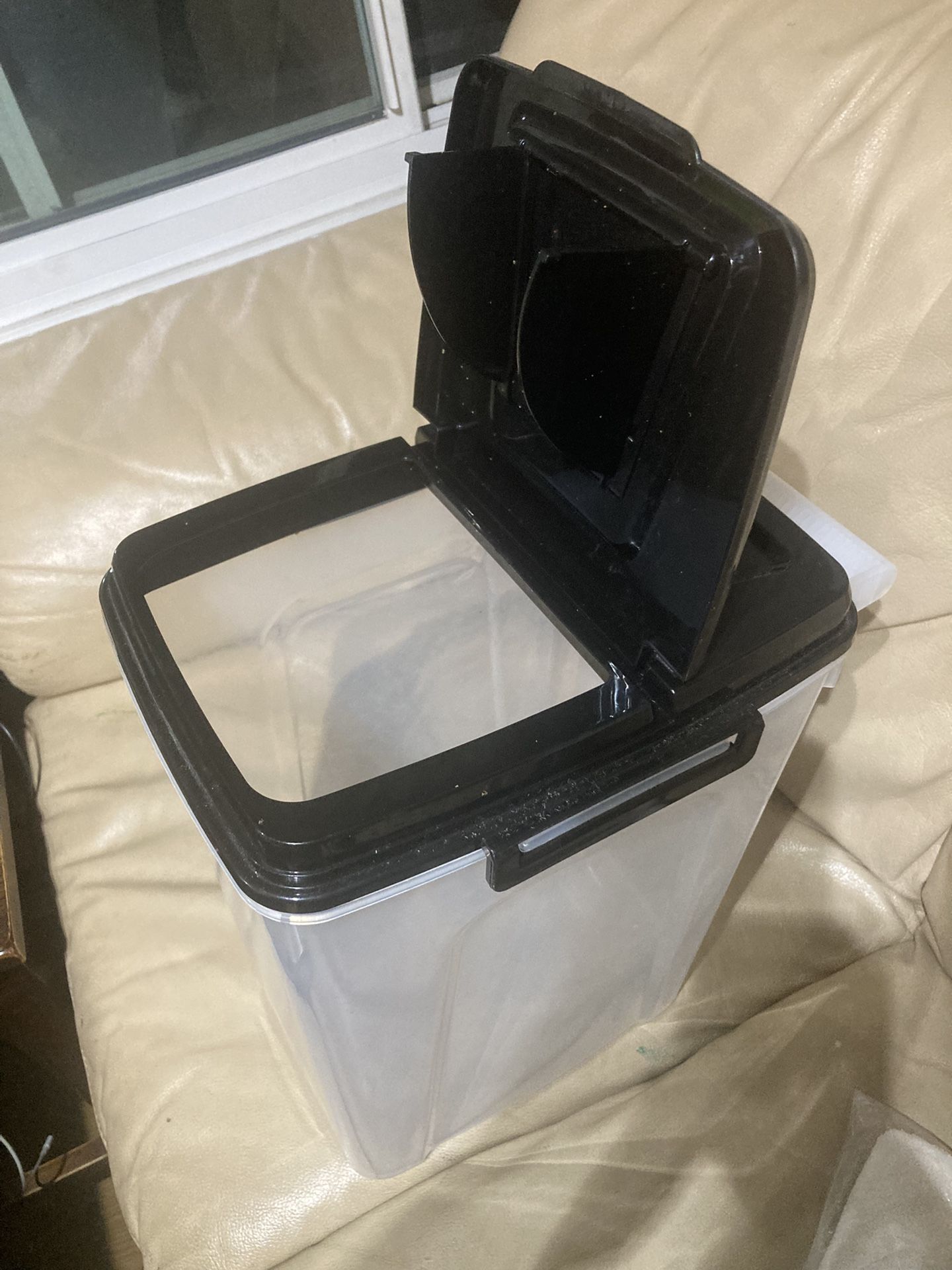 Small Plastic Animal Food Container