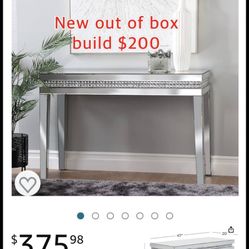 New Out Of Box Build Beautiful Table Entry/desk. /vanity $200