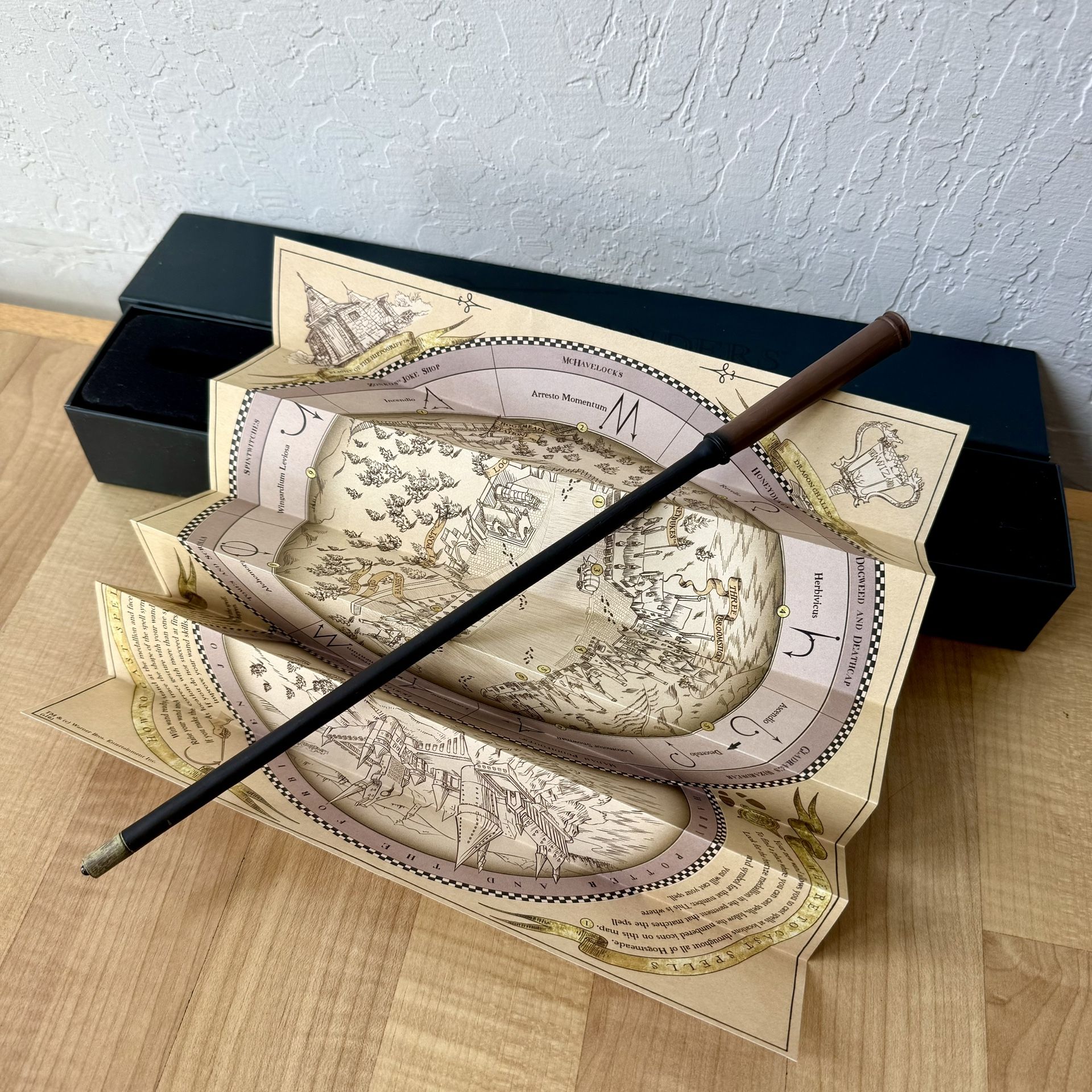 The Wizarding World Of Harry Potter Ollivanders Hawthorne 6 Wand -SKU# 1272550-1