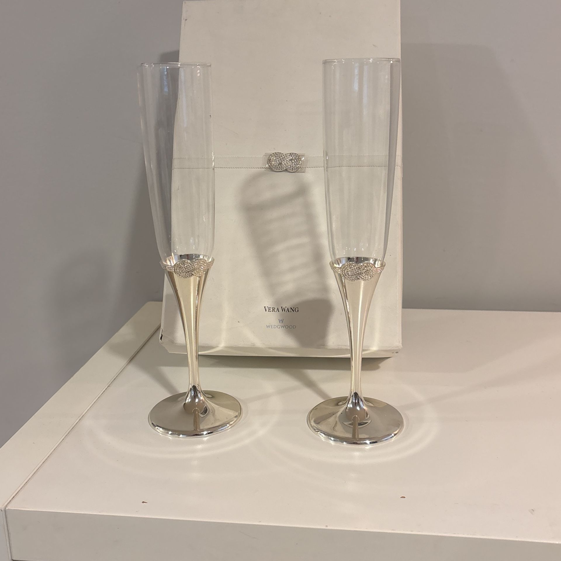 Champagne Toasting Flutes (2) - Vera Wang