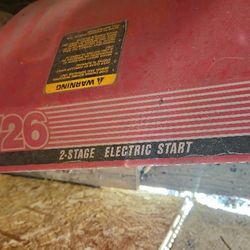 MTD YARD MACHINE SNOW BLOWER