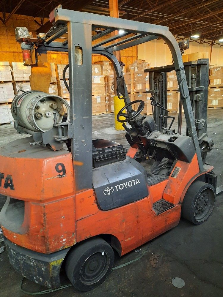 2007 Toyota Forklift 