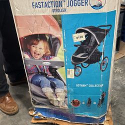 Graco Fastaction Jogger Stroller (( No Car Seat)