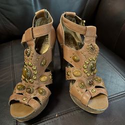 Vince Camuto heels sz 8