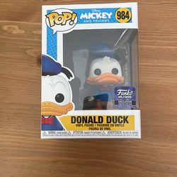 Funko POP! Donald Duck and POP Pin set!