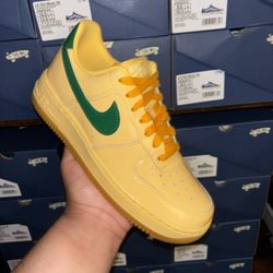 Nike Air Force 1 Low Patent Leather Topaz Gold Pine Green Size 6.5M 8W