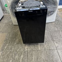 Danby Dishwasher 18 Inches Brand New One Receipt For 90 Days Warranty 