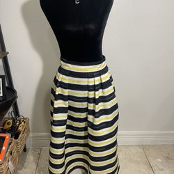 Black & Yellow Skirt | Falda Negra con Amarillo