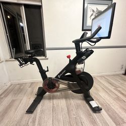Peloton Bike
