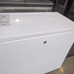 GE 7.0 cu.ft Chest Freezer