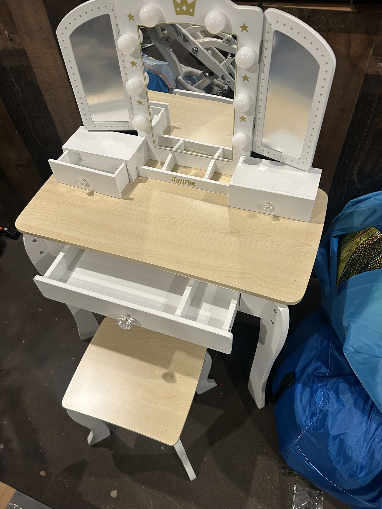 Kids Vanity