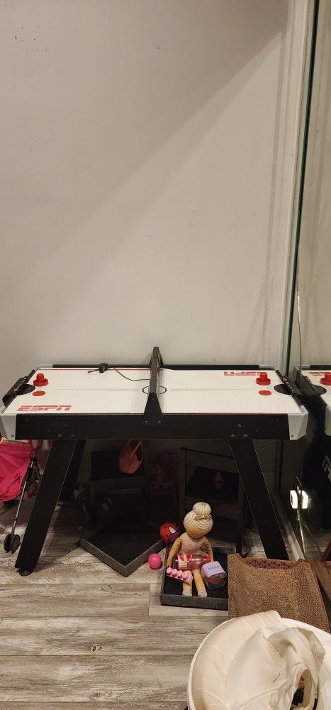 Kids Air Hockey