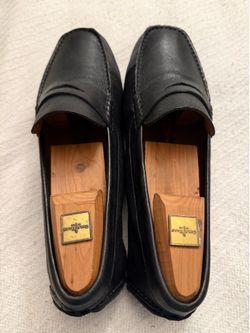 Cole Haan Black Leather Penny Loafer Drivers with shoe trees included. Size 8