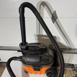 RIDGID Portable Shop Vac – 4 Gallon, 5.0 Peak HP – Works Great!