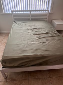 Full size bed frame