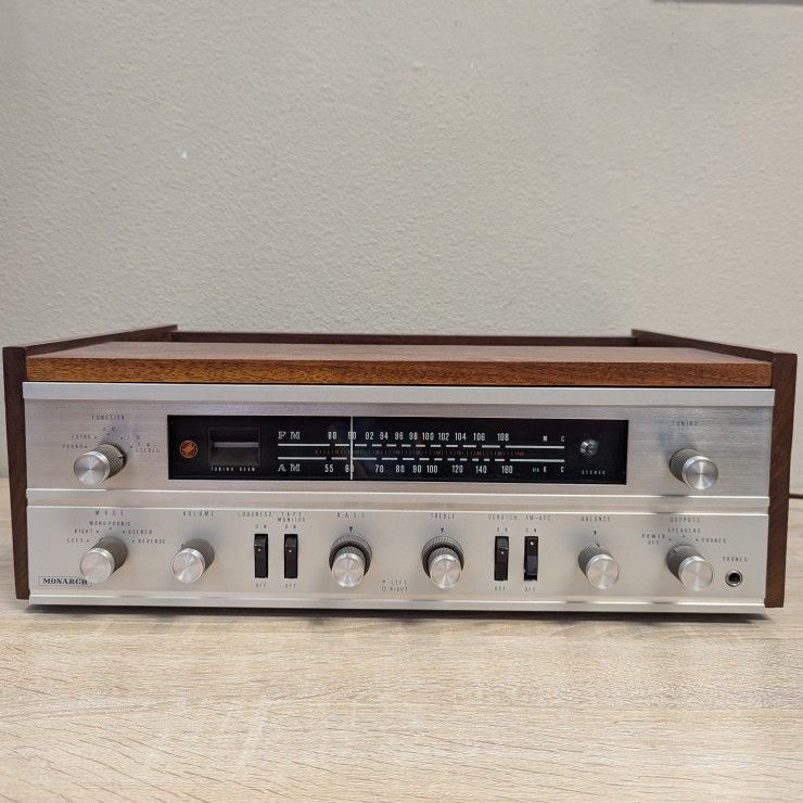 Monarch STA-400xA Vintage TUBE Stereo Receiver Amplifier