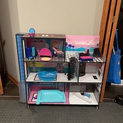 lol doll House