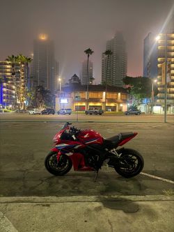 2025 Honda Cbr650r