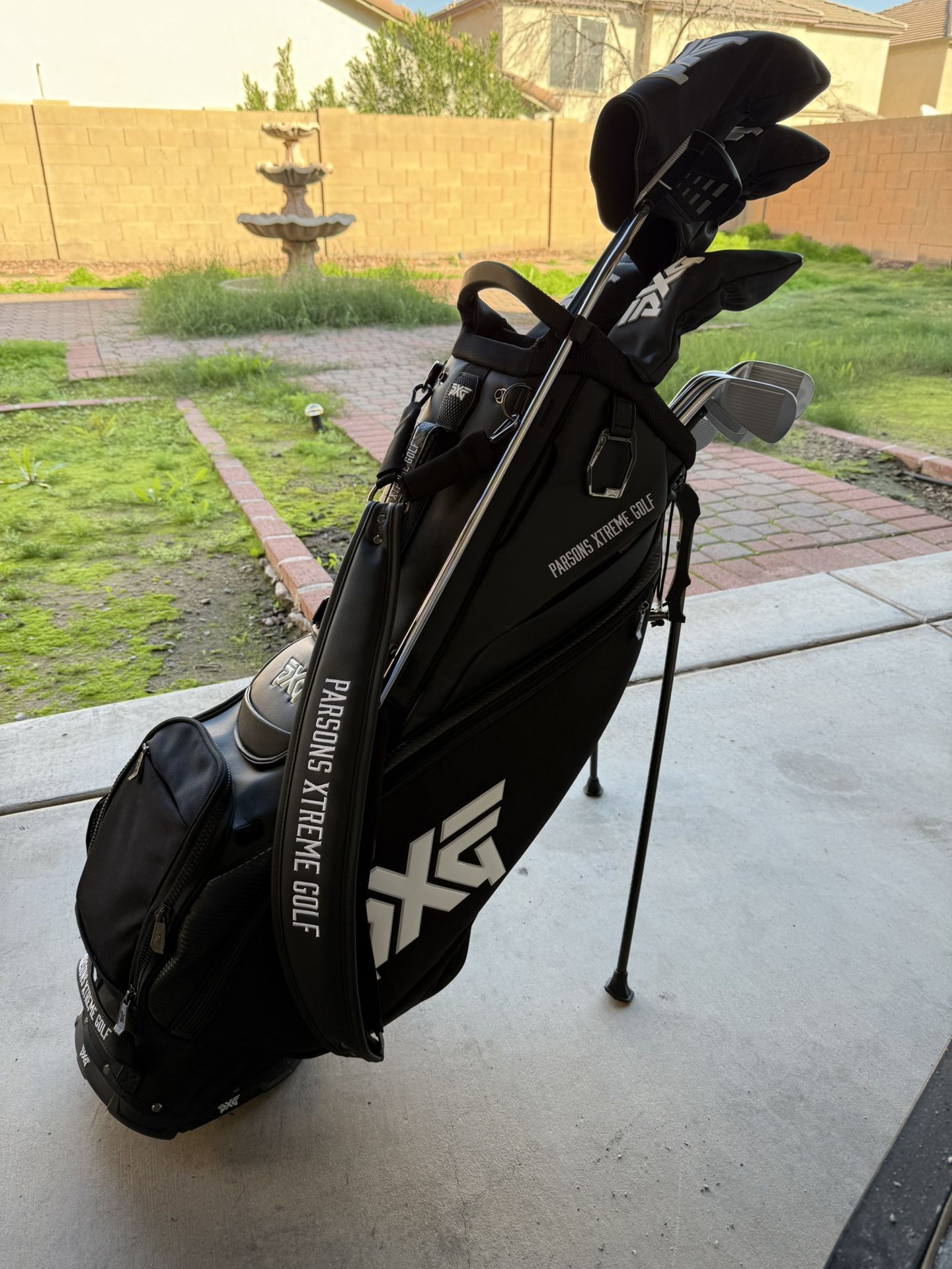 Gold club Set 1700.00 Firm