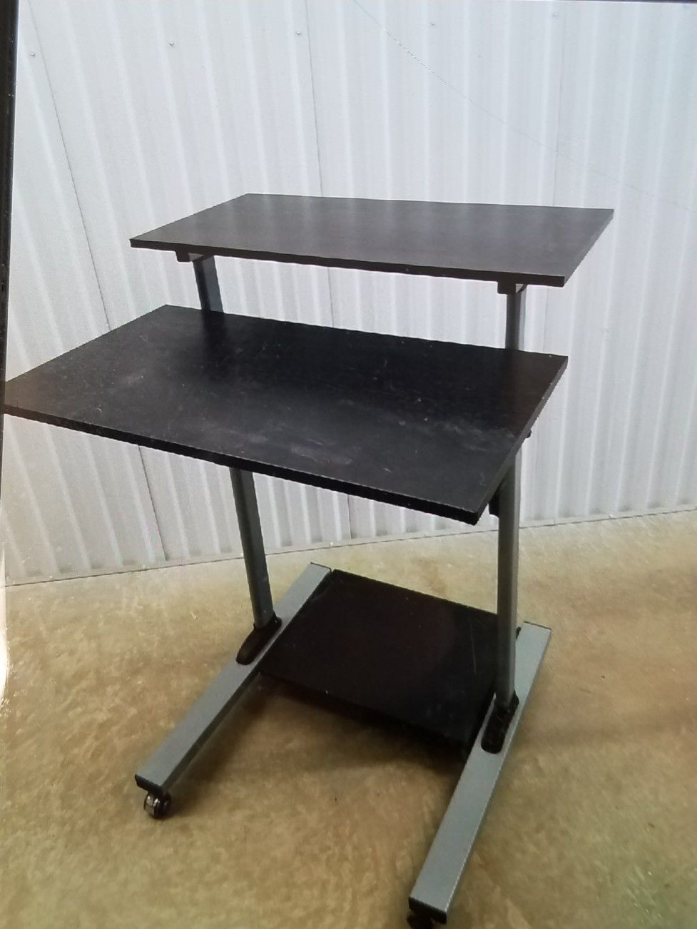 Two tier stand up desk, good condition.