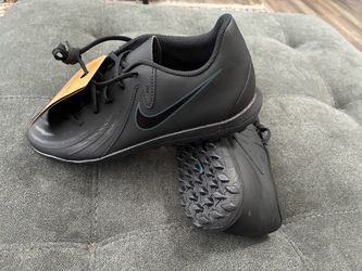 Size 7.5 Nike Phantom GX 2 Academy TF Black Deep Jungle